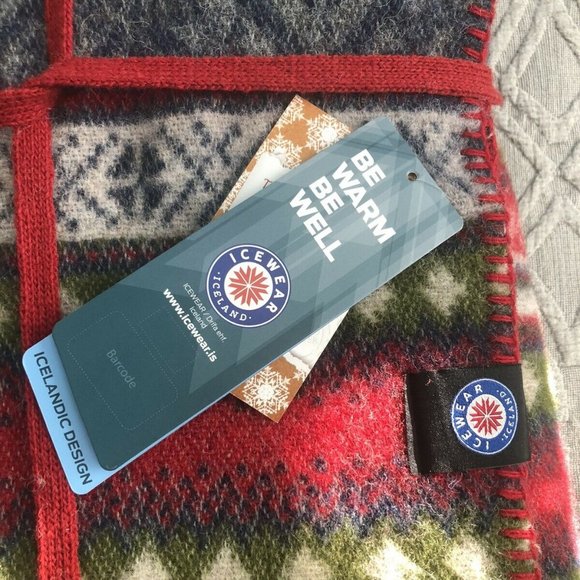 Icewear Icelandic Wool (Bergrós) Throw Blanket 51"x 75" Reversible - Picture 3 of 10